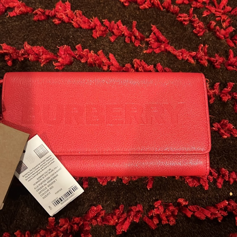 NWT Red Burberry Leather Continental Wallet w/Dustbag - Picture 2 of 5